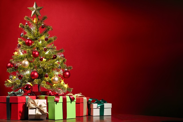 Z czego zrobić świąteczne drzewko?