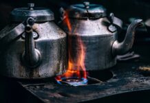 Jak zapalić kuchenkę gazową bez zapałek?